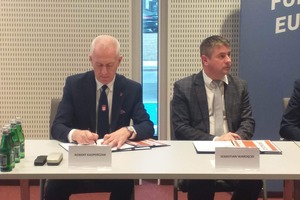 Podpisanie umowy na dofinansowanie termomodernizacji sali wiejskiej w Bukówcu Górnym