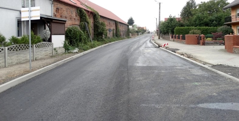 Krzycko Wielkie z nowym asfaltem